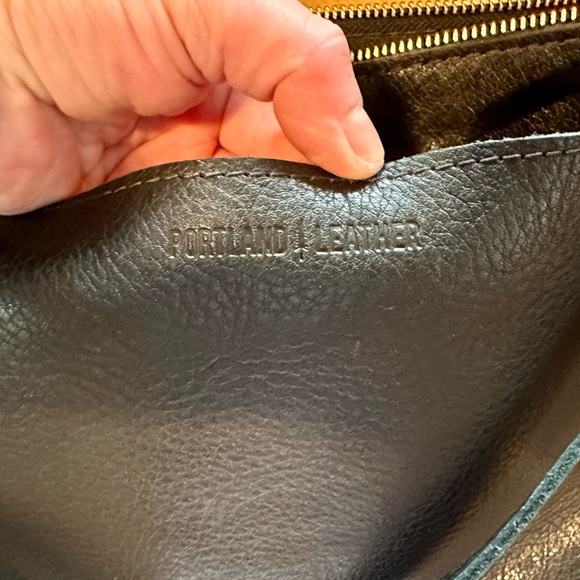 Portland Leather Black Crossbody Bag - Picture 5 of 5